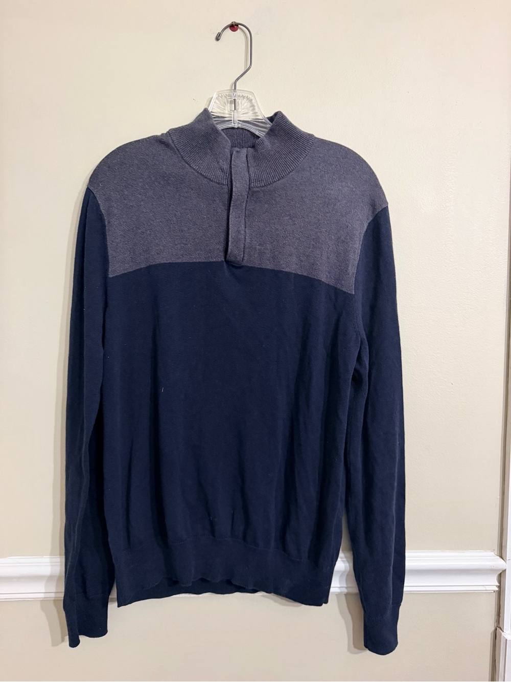 Perry Ellis Two-Tone Turtleneck Sweater - Navy and Charcoal